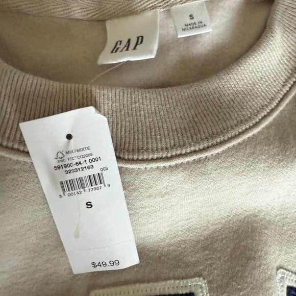 Gap Crewneck (small) NWT - Picture 2 of 2